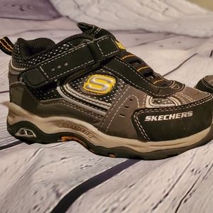 ⚘️2 For $10 Item⚘️ Skechers Little Boys Size 9 Sneakers